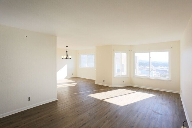 Building Photo - 7221 Geary Blvd