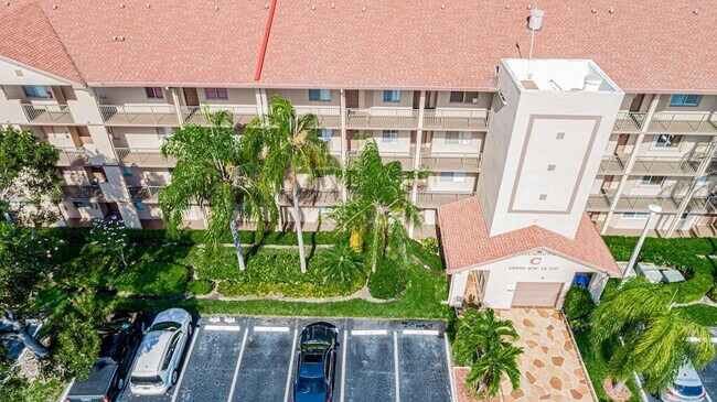 Building Photo - 12551 SW 16th Ct