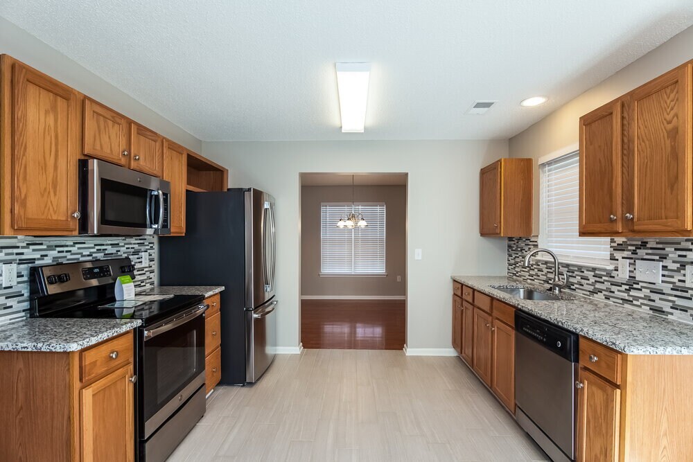 Building Photo - 8806 Samara Ct