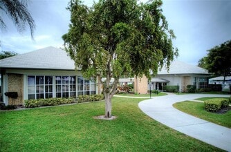 Building Photo - 1112 Lake Terrace