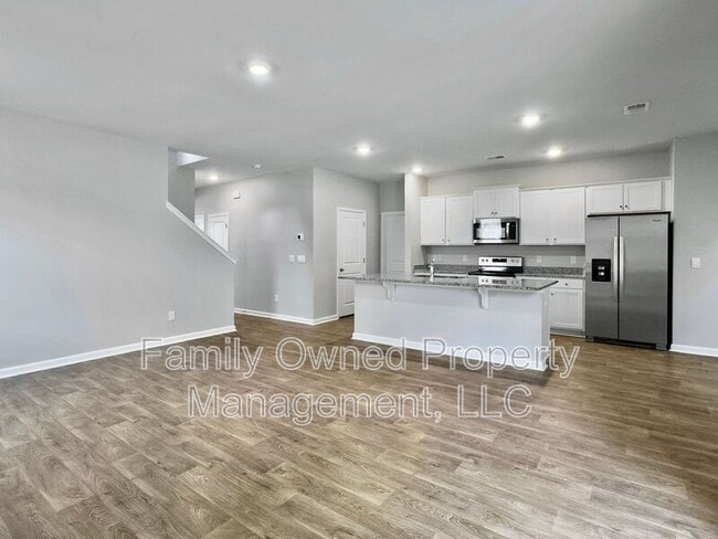 Building Photo - 422 Blue Elderberry Run