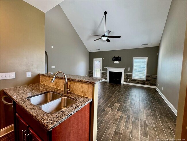 Building Photo - 123 Tun Tavern Dr