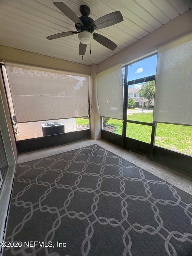 Building Photo - 607 Crystal Way