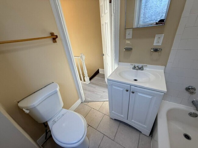 Building Photo - 3-Bedroom Home in Franklinville