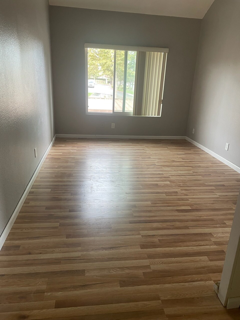 Master - New Floors - 408 N Imperial Ave
