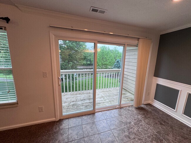 Building Photo - 3388 Fishinger Mill Dr