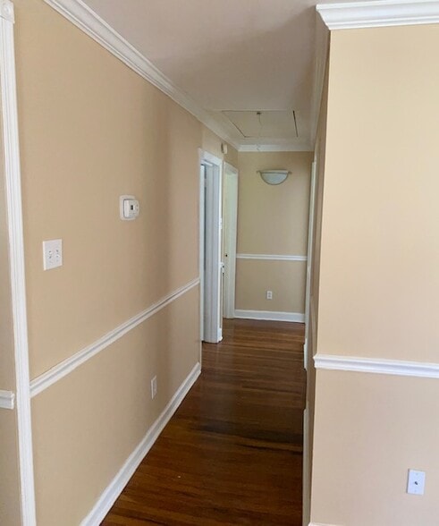 Building Photo - 203 Brookside Drive