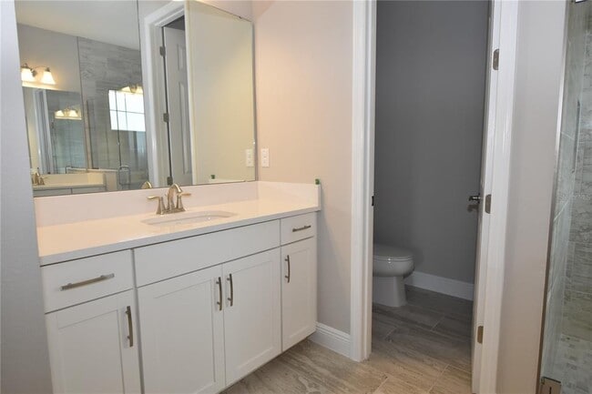 Building Photo - 6394 Roadstead Ct