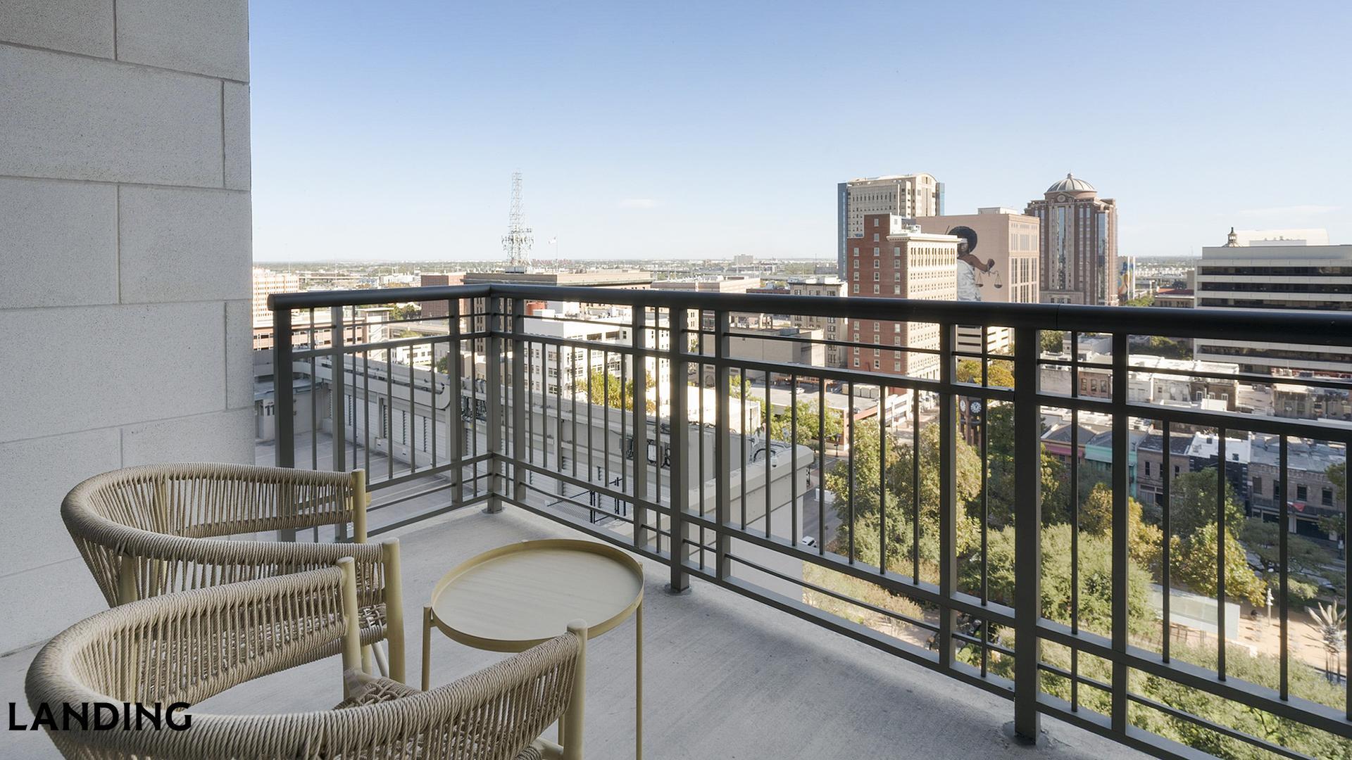 Building Photo - 777 Preston St