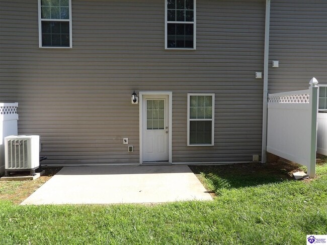 Building Photo - 101 College Station Ct
