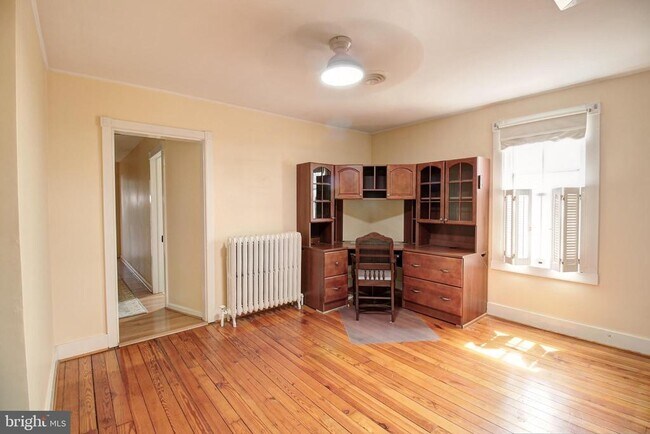 Building Photo - 44 Fulton Ave