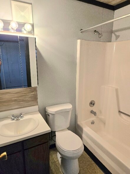 Building Photo - 230 Washington Blvd