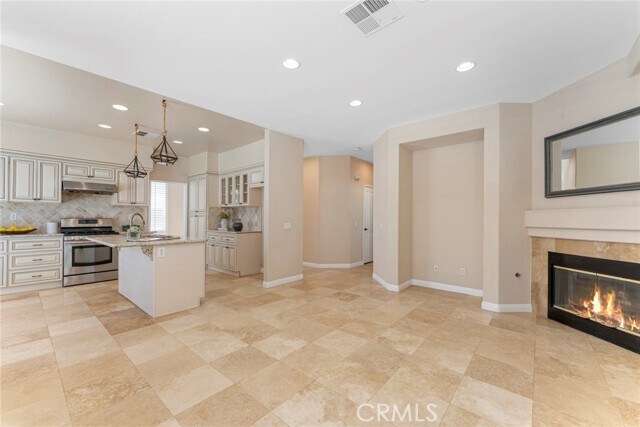 Building Photo - 15863 Silver Springs Dr