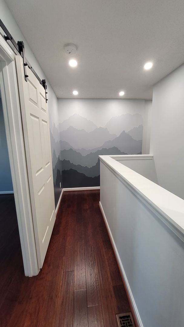 Building Photo - Beautifully Maintained Townhome in Downtow...