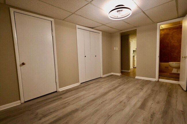 Building Photo - 536 Edgecrest Cir