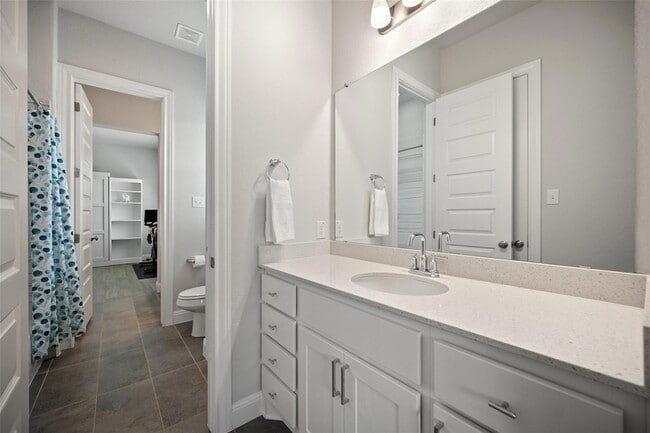 Building Photo - 165 Lunar Lp