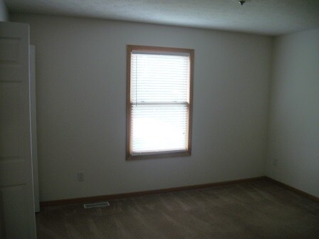 Building Photo - 927 Westland Dr