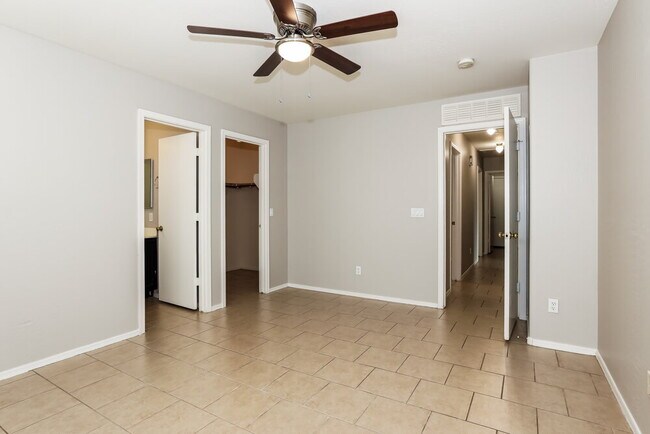 Building Photo - 12433 W Larkspur Rd