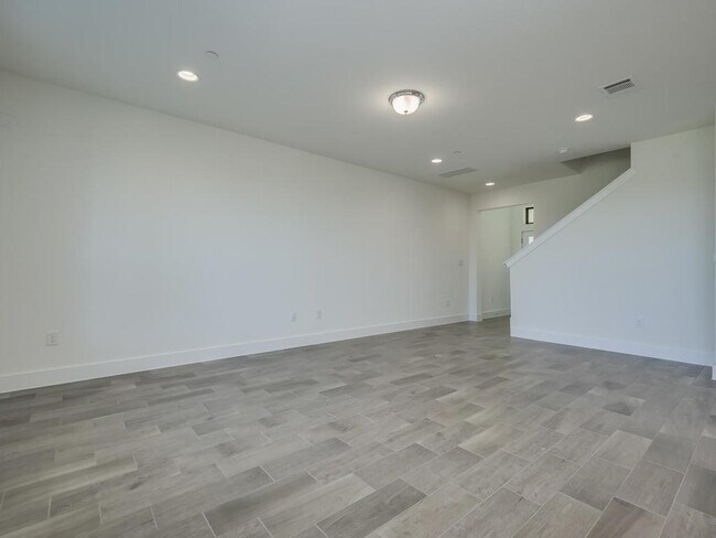 Building Photo - 12327 Maypole Bend
