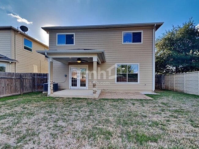 Building Photo - 1310 Laurel Lake