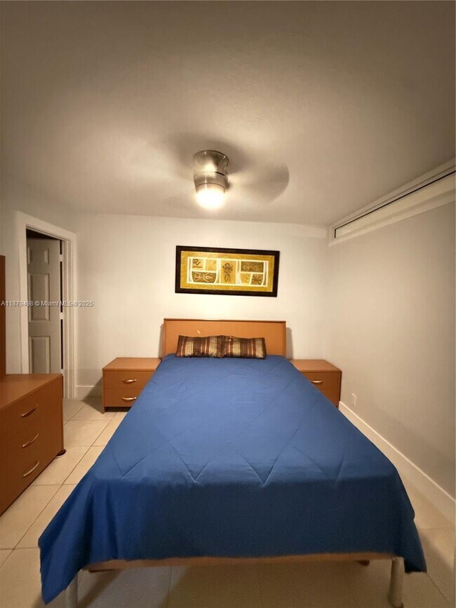 Building Photo - 1801 S Ocean Dr