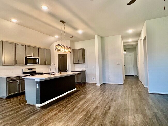 Building Photo - 23231 Twilight Oaks Ct