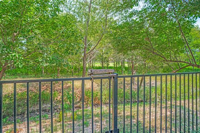 Building Photo - 9404 National Pines Dr