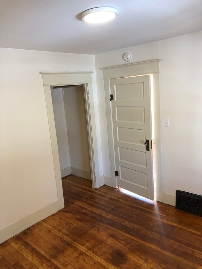 Bedroom 2 - 1610 Ashman St