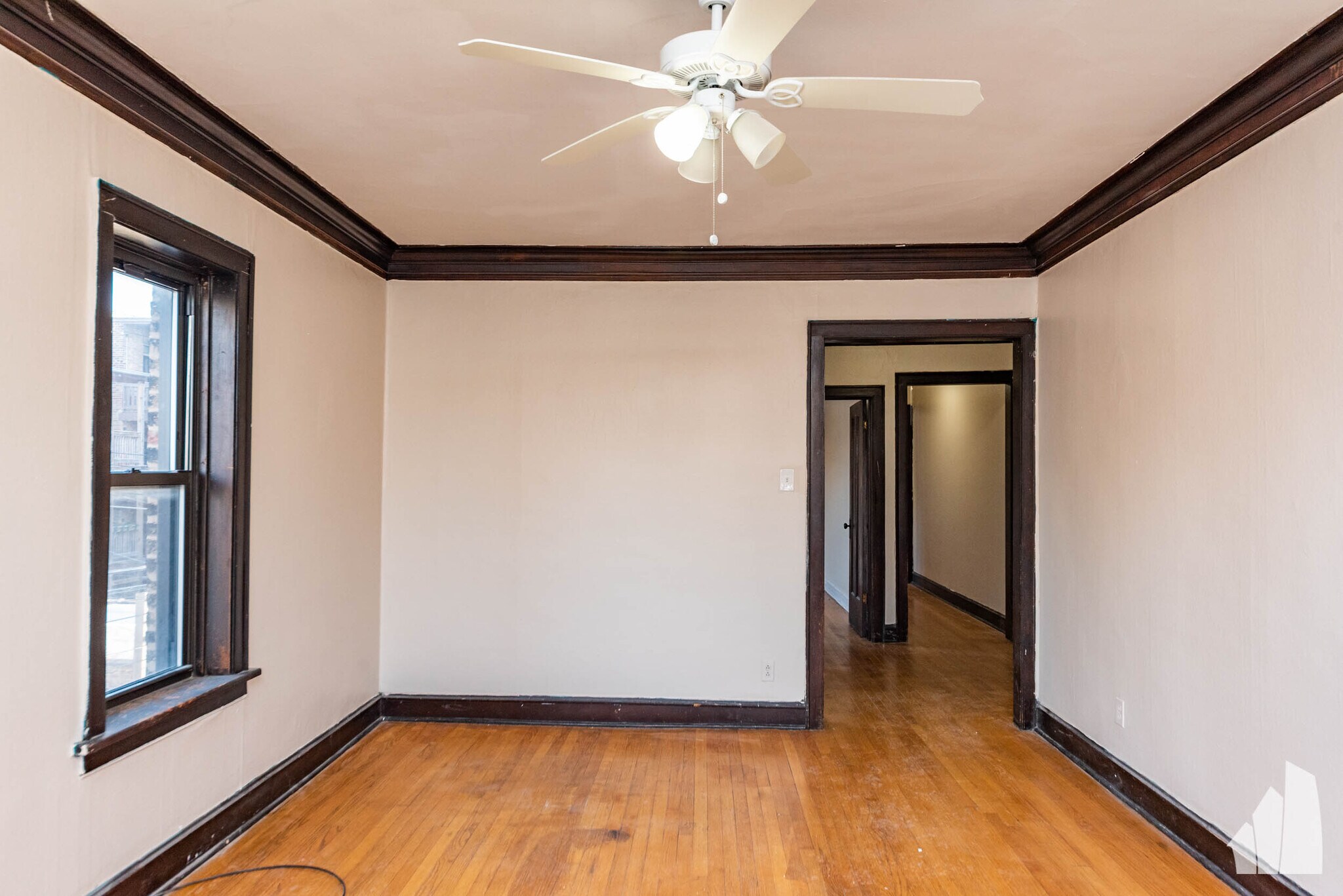 Building Photo - 4455 N Artesian Ave