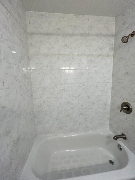 Building Photo - 279 Palombi Ct