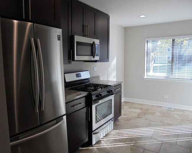 Building Photo - 1021 Boxwood Ct