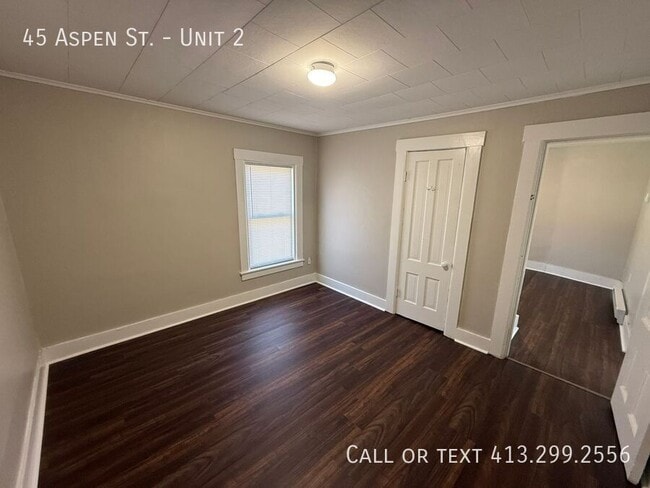 Building Photo - 45 Aspen St