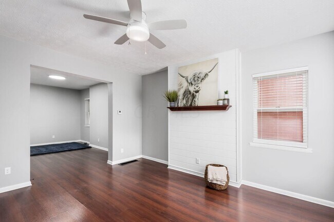 Building Photo - 848 Oak St