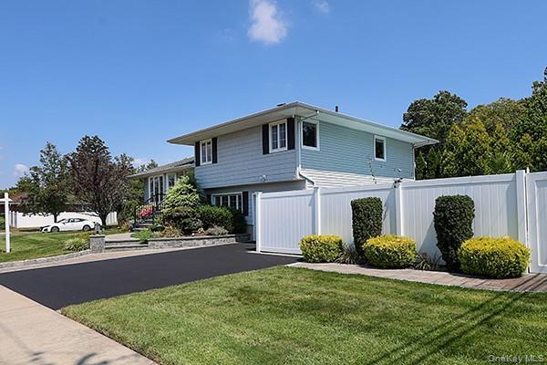 Building Photo - 12 Barnum Ave