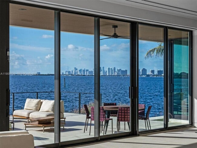 Building Photo - 11400 N Bayshore Dr