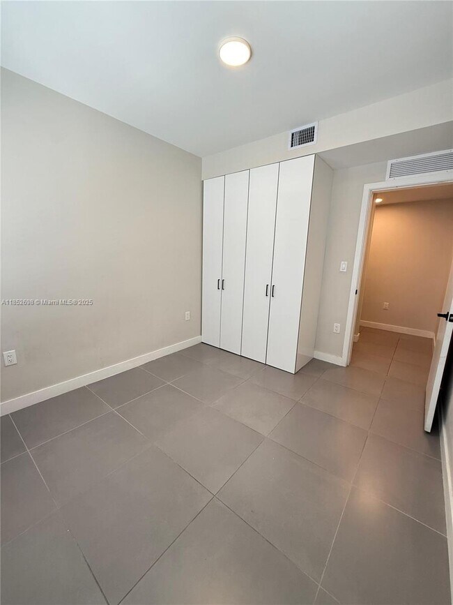 Building Photo - 25743 SW 144th Ave