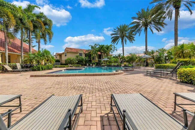 Building Photo - 1247 SW 46th Ave