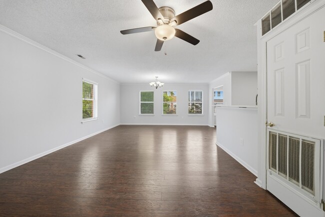 Building Photo - 205 Westover Ave