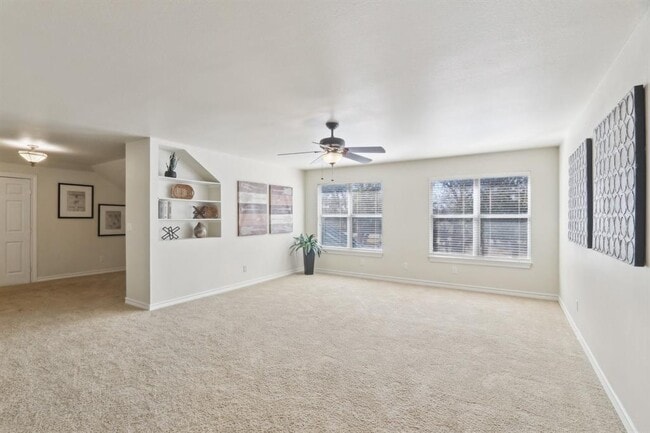 Building Photo - 294 Logan Ranch Rd