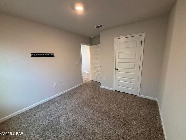 Building Photo - 6580 Slabinski Ln