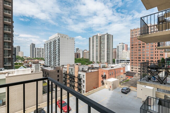 Building Photo - 1212 LaSalle St