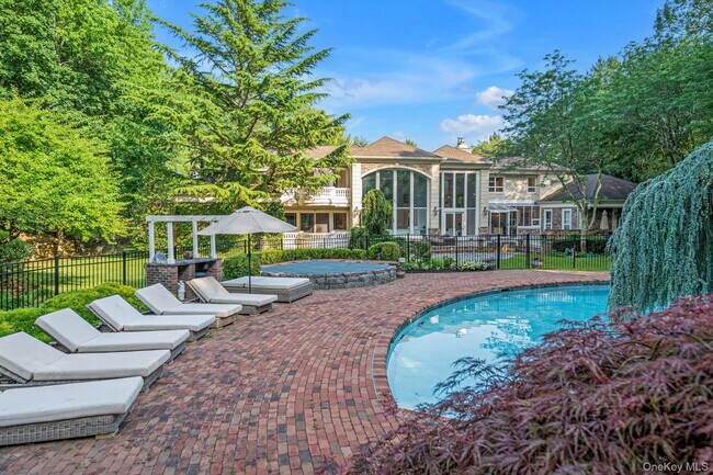 Building Photo - 55 Coves Run