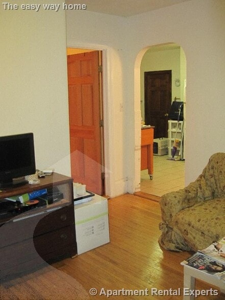 Building Photo - 5 Appleton St