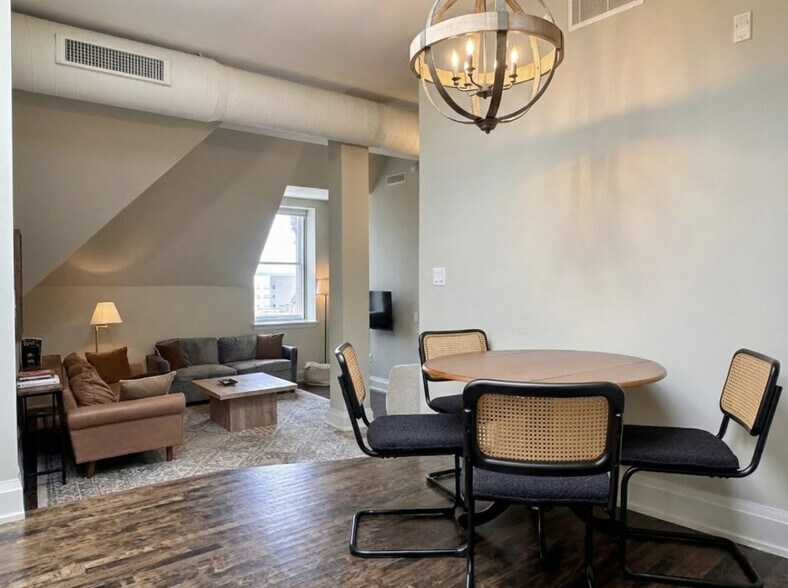 Building Photo - 225 E Michigan St