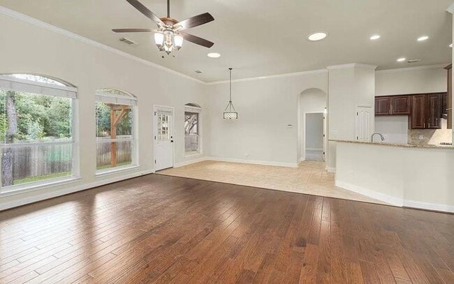 Building Photo - 11405 Larue Belle Ln