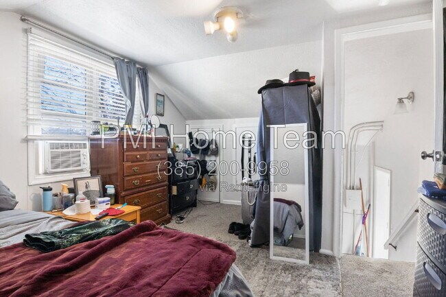 Building Photo - 732 Campbell Heights