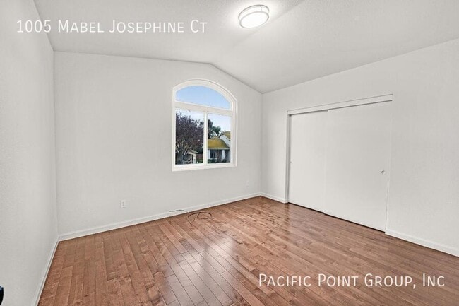 Building Photo - 1005 Mabel Josephine Ct