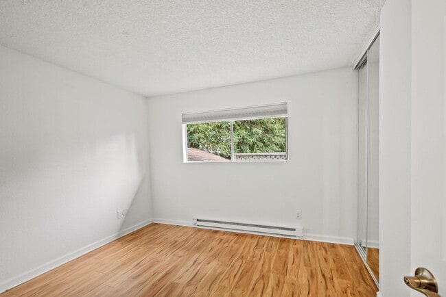 Building Photo - 1220 Mission Blvd