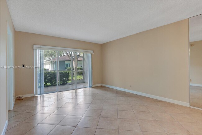 Building Photo - 1501 S Ocean Blvd