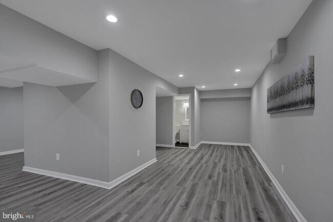 Building Photo - 10422 Woodbury Woods Ct